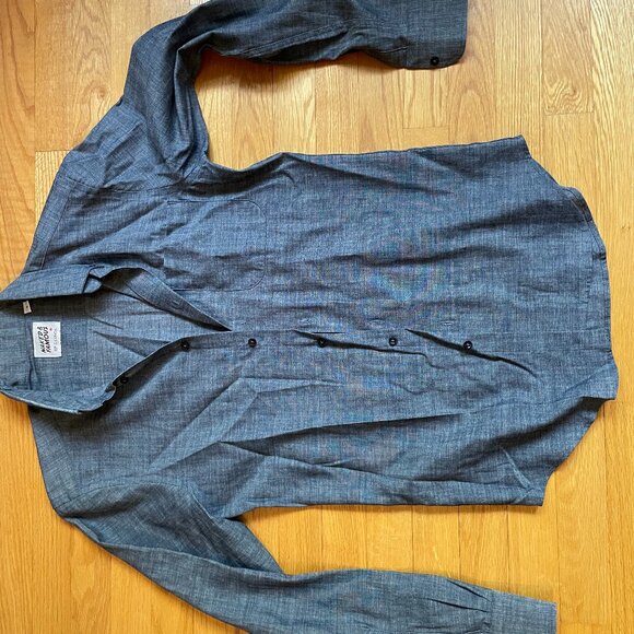 Naked & Famous Lightweight Chambray Shirt – Size Small (EUC) - Picture 1 of 4